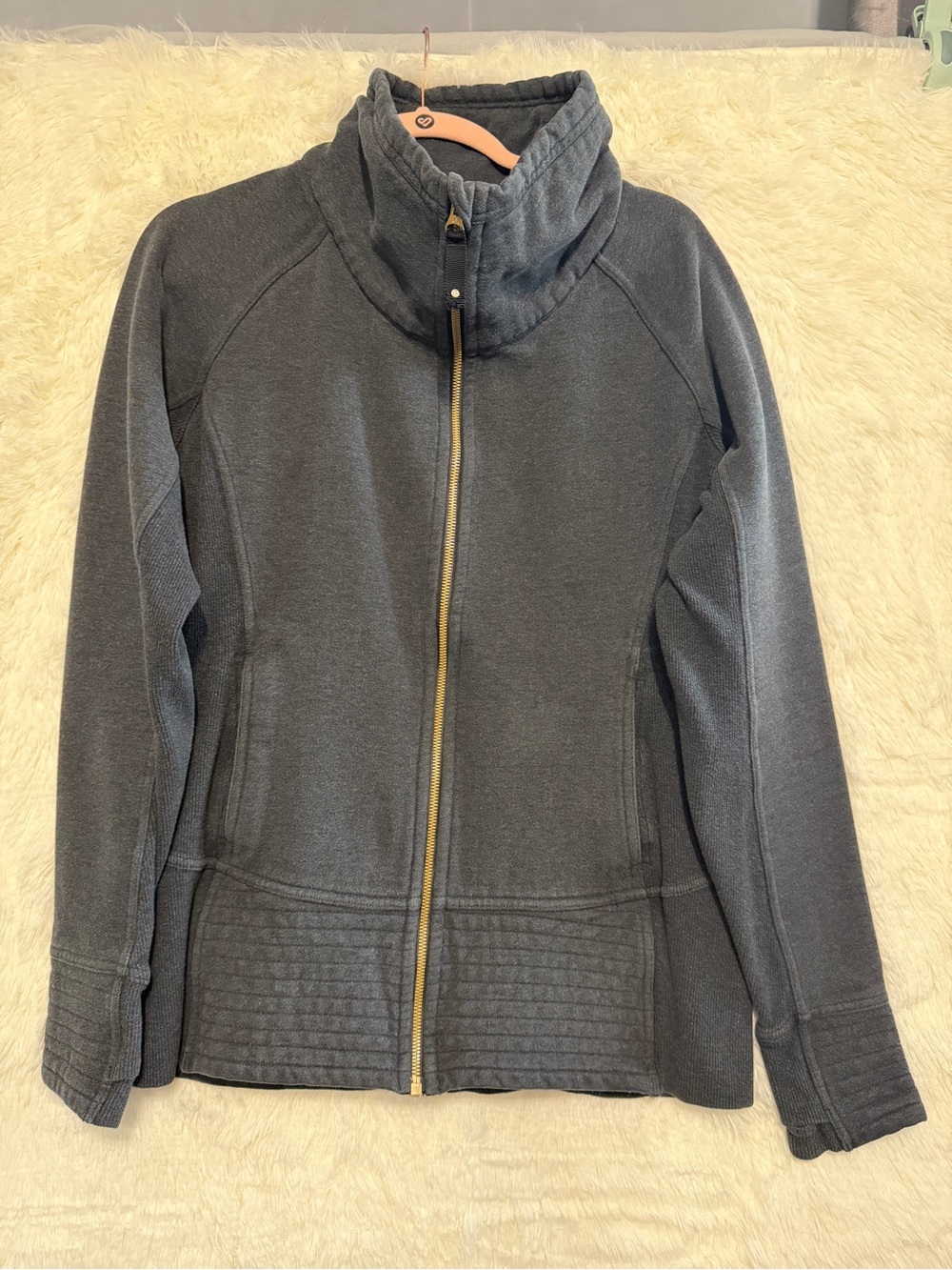 Lululemon Womens Radiant Jacket Size 10 Grey Funnel Neck Gym Yoga Running Zip Up